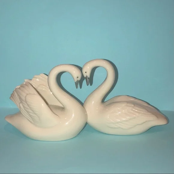 Lenox Forever Yours Swans Wedding Promises Collection